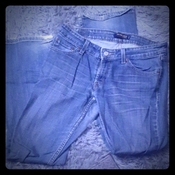 Womens Levi 524 super low sz 9 medium - Picture 1 of 3